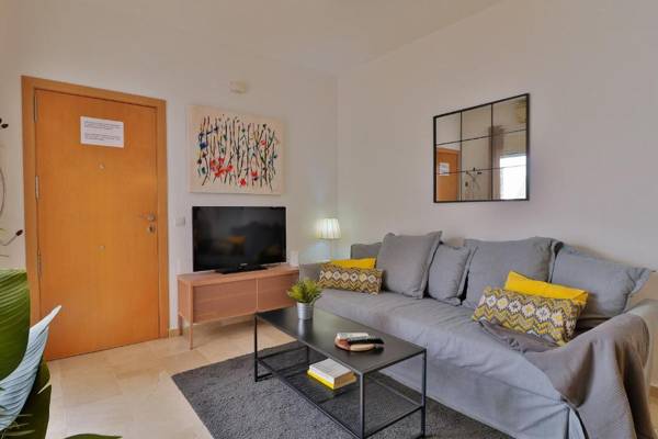 C41 - Modern & Comfy Flat City Center