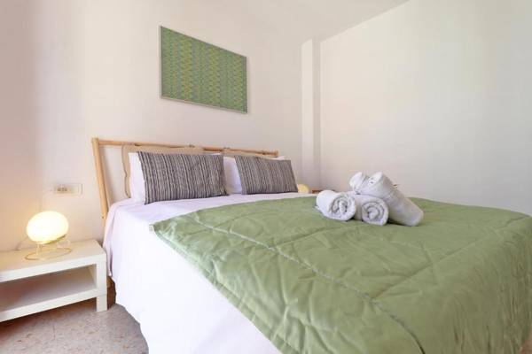 Del parque flats victoria trini