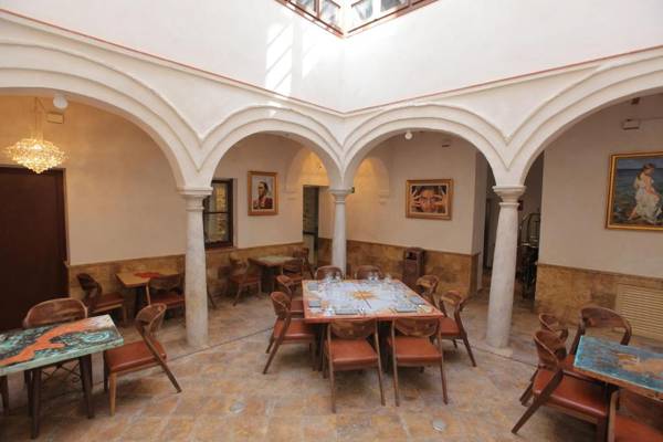 Anahita Boutique Hotel