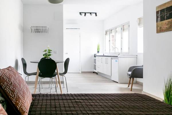 Alameda Principal FreshApartments by Bossh Apartments