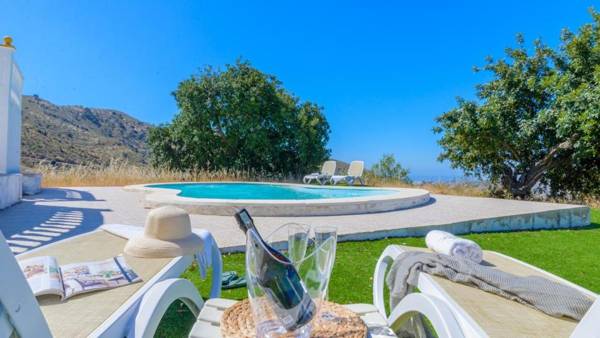 Finca El Mirador Malaga by Ruralidays