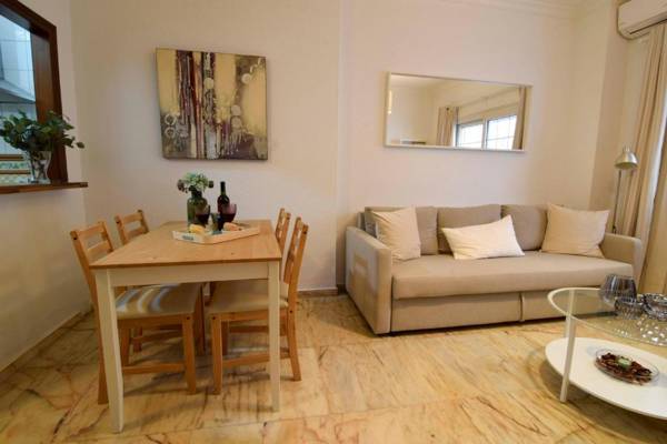 Letmalaga Economy Menita