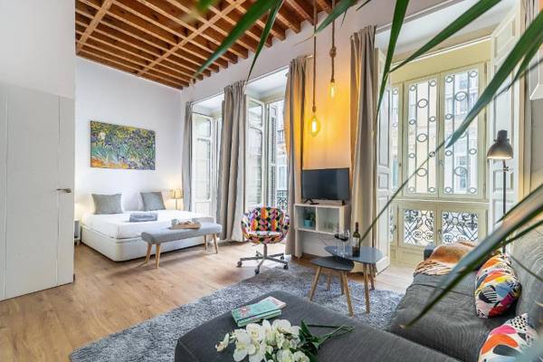 HomeAbroad Apartments - Larios Malaga Deluxe Collection