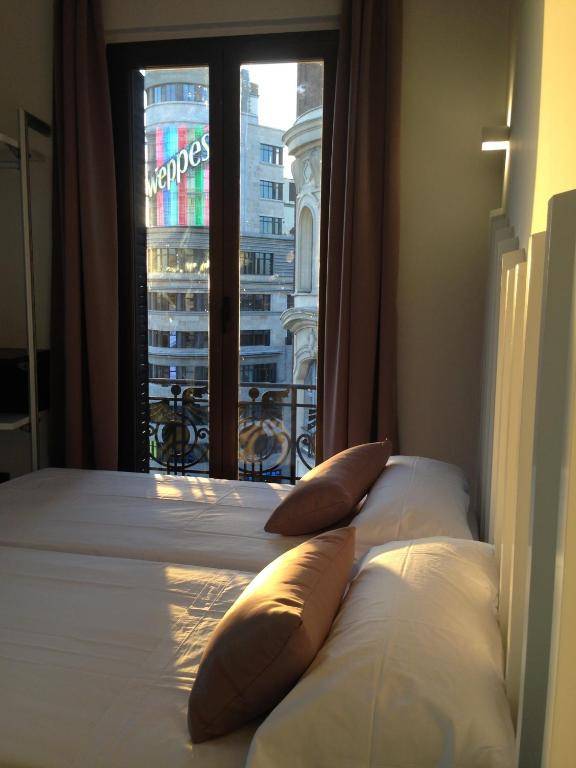 Hostal Gran Via 44