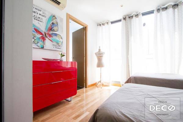 Apartamentos Conde Duque Decó