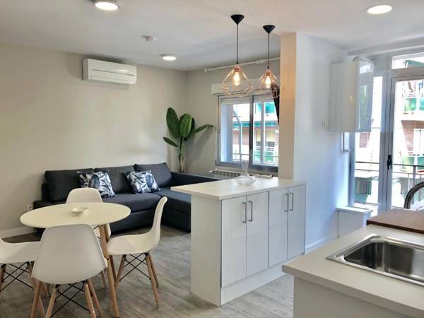 Plaza 5 Carabanchel Apartment