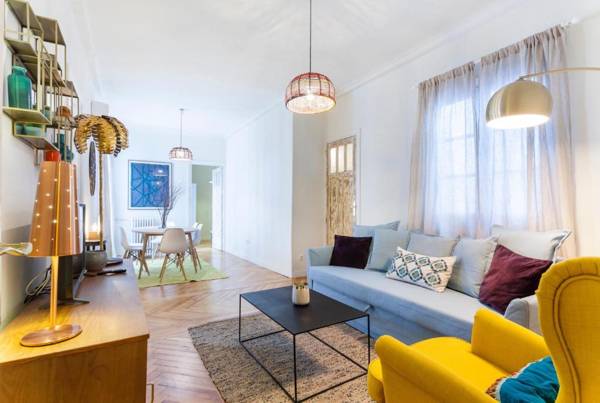 MIT House Las Cortes en Madrid