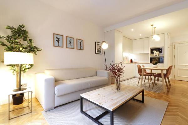 Royal Madrid by Madflats Collection