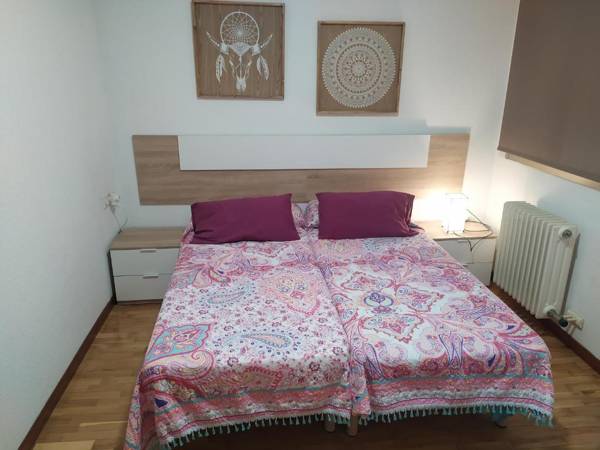 Apartamento Poniente céntrico con dos baños