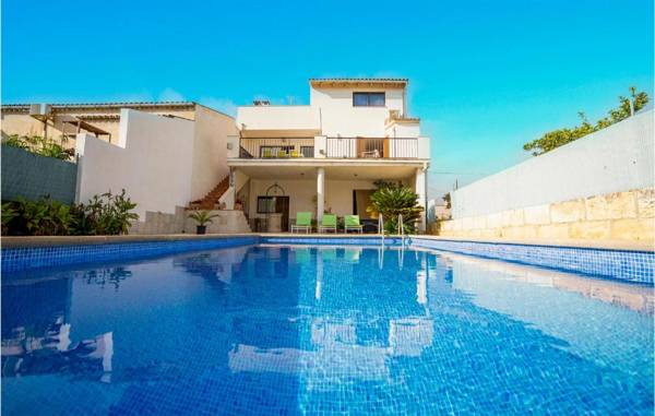 Awesome home in Llubí with WiFi Outdoor swimming pool and 4 Bedrooms