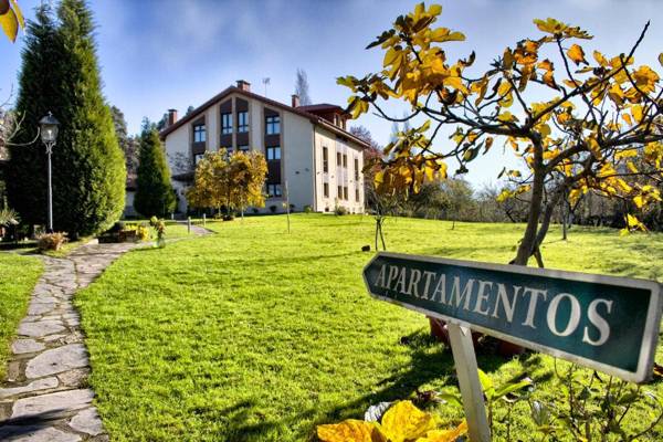 Apartamentos Rurales L'Arquera