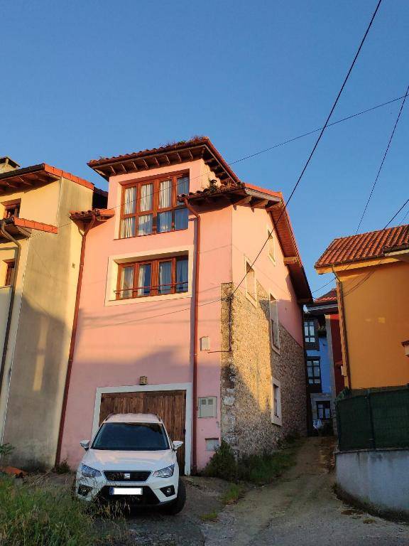 Andolina casa en Poo de Llanes