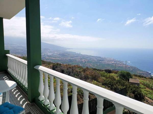 2 bedrooms house with sea view and terrace at La Orotava 7 km away from the beach