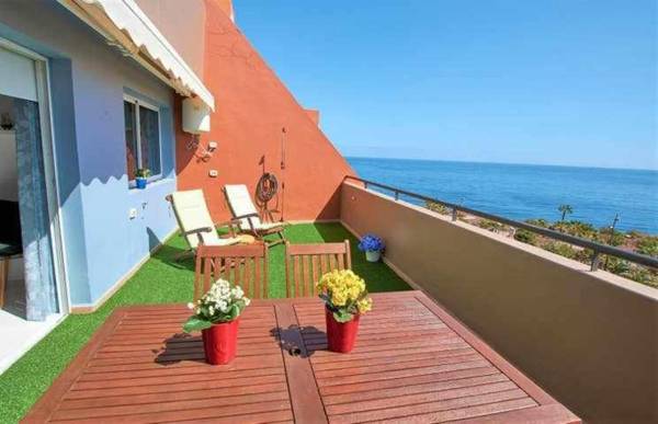 Bonita vivienda vacacional con vistas al mar playaWIFI