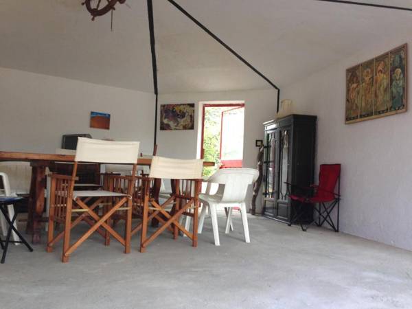 Exclusiva Casa y Finca Privada ITOS