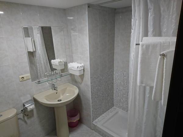 Saudade Hostal Cafetería