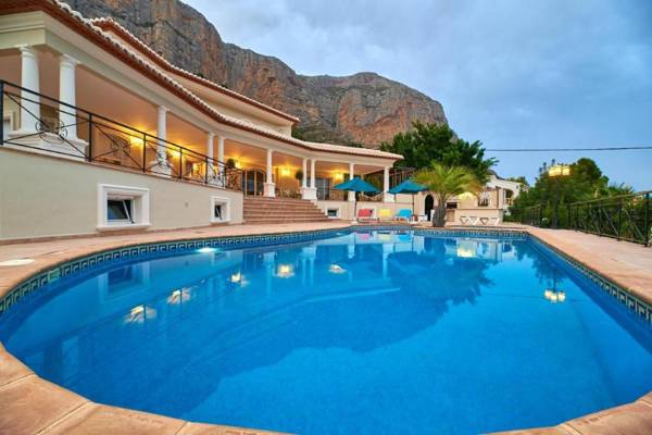 Luxury villa with pool and spectacular view in Javea