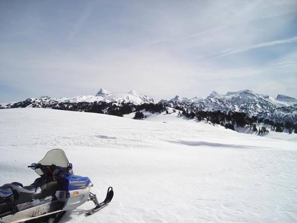 Hotel y Apartamentos SNÖ Isaba