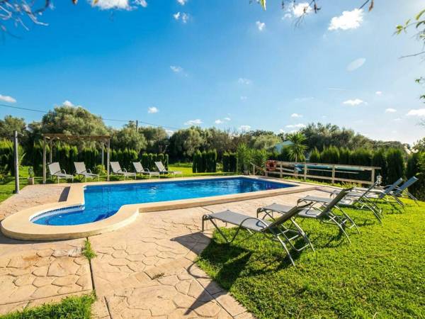 Luxurious Holiday Home in Es Pont d'Inca with Private Pool