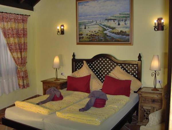 Apartamentos Monasterio de San Antonio - Rustikales Apartment mit kleiner Innenhofterrasse