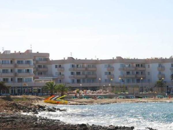 Playa Bella Apartments