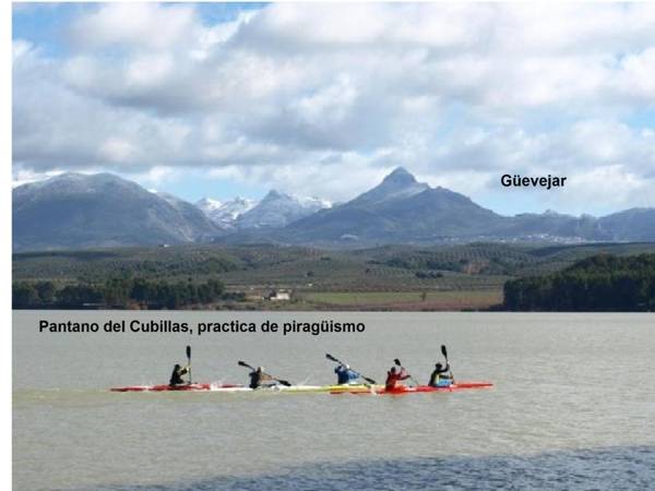 A 15' Granada Piscina Solarium Futbolín Casa Medina Güevéjar