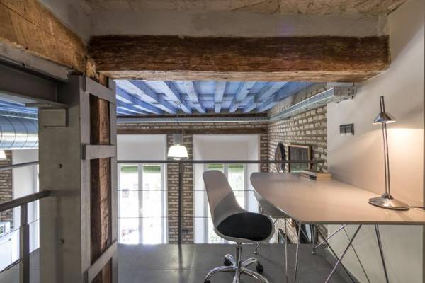 Workspace - Chezmoihomes Loft Cathedral