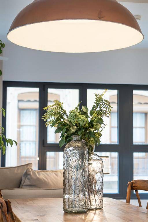 Chezmoihomes Plaza Nueva Deluxe