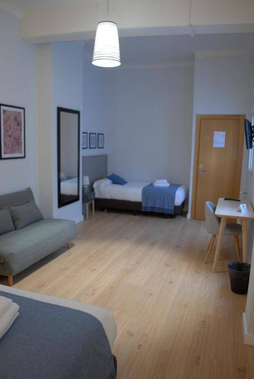 La Perla Granada Suites