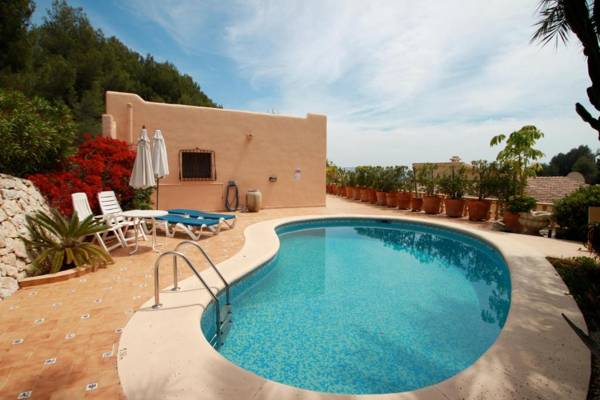 Chrisuli - well furnished villa with panoramic views in Moraira