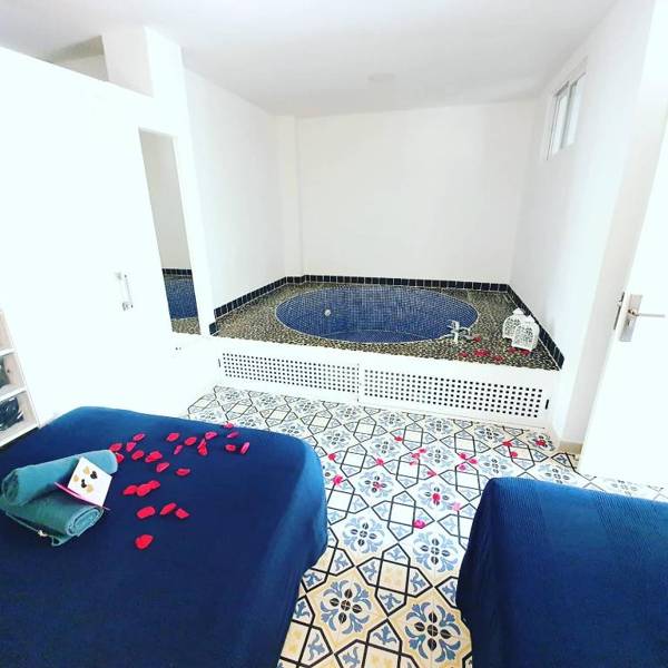 Exclusivo apartamento con piscina privada junto a la playa