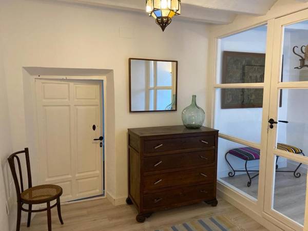 Astarte House 12 pax