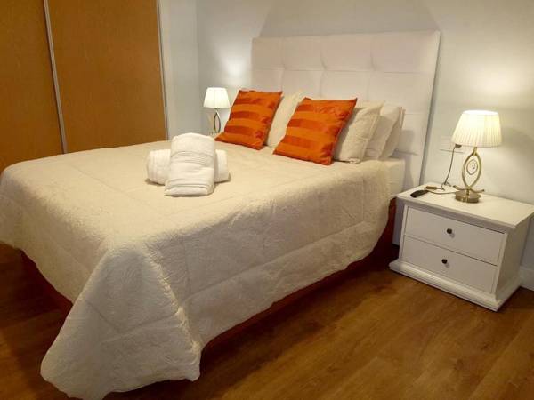 2 bedrooms house at Fuengirola 50 m away from the beach with furnished terrace and wifi