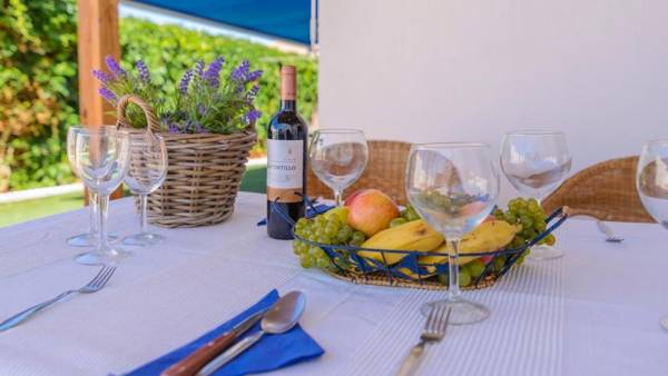 Casa El Torero El Bosque by Ruralidays