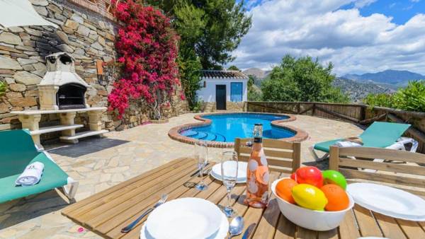 Finca Almencino Competa by Ruralidays