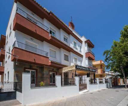 APARTAHOTEL DOÑA REYES