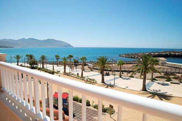 Primera línea de mar en Isla Plana