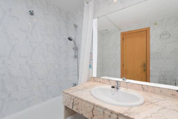 Oro Del Mar Bloque D Bajos B