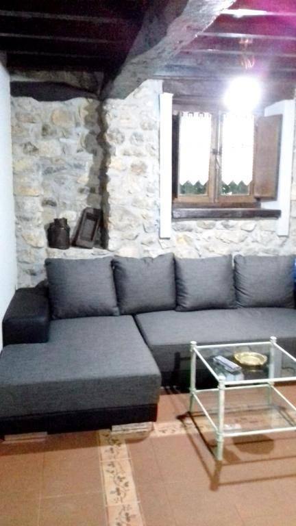 3 bedrooms house with garden at Isongo