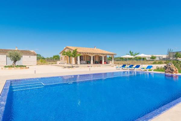 Villa Es Cos by Folks