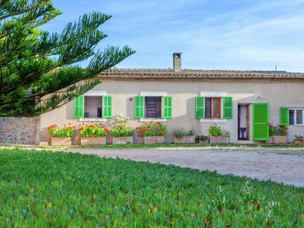 If the sea and the beach you call then this is definitely your destination!