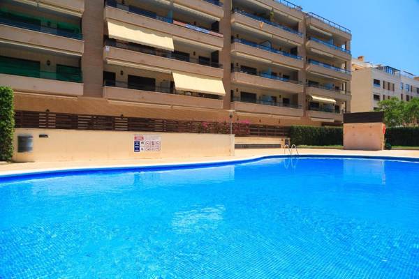 UHC Cambrils Paradis Family Complex