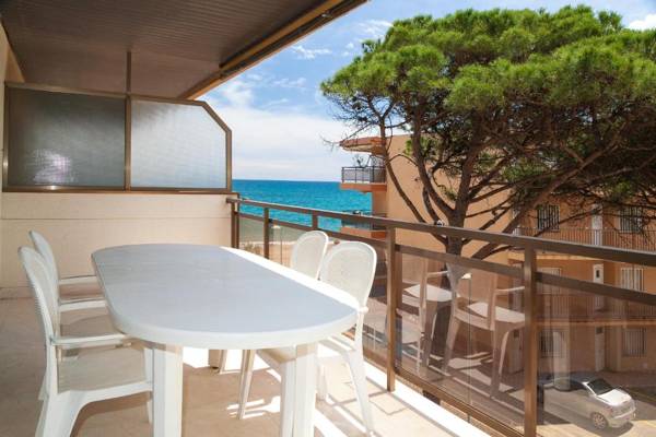 UHC Txingudi Apartments