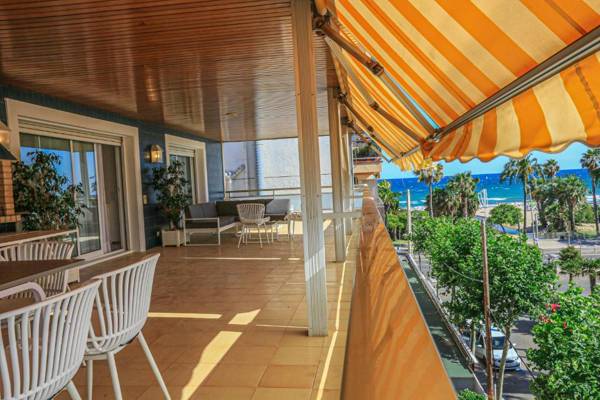 AQUARIUM Only Families