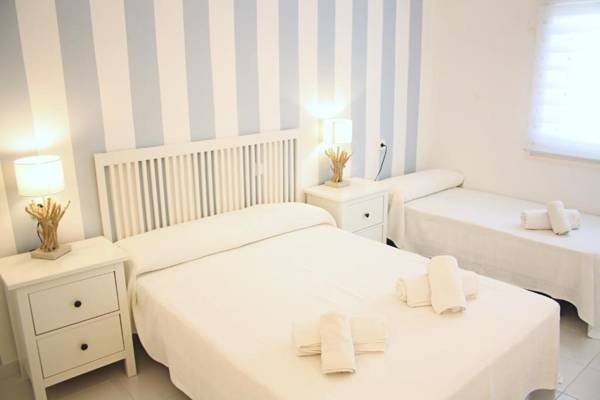 Meritxell seafront villa