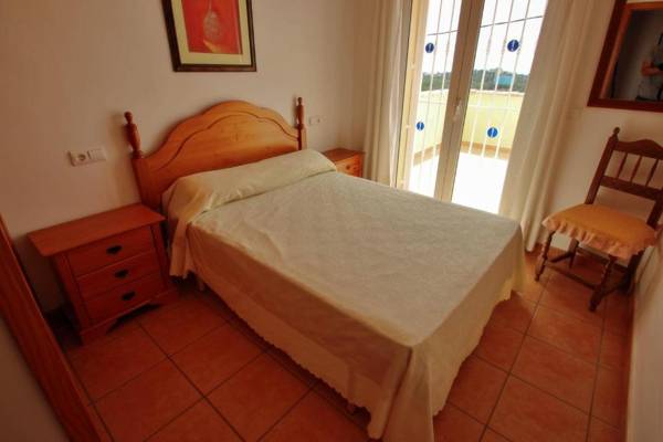 Estrelizia - pretty holiday property with garden and private pool in Calpe