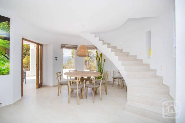 Abahana Villas Rosina