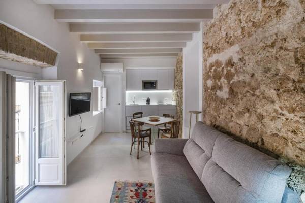 Casa La Muralla MEDIEVAL by Cadiz4Rentals