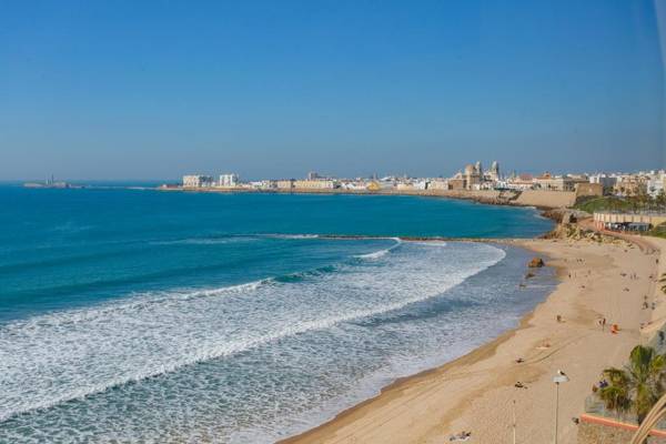 GAVIOTA Family Home free parking by Cadiz4Rentals