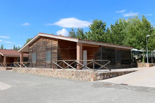 Hostal - Bungalows Camping Cáceres